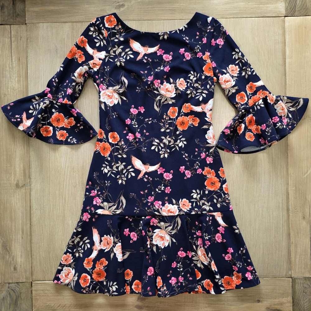 Eliza J Navy Floral Bird Print Bell Sleeve Dress NWT Size 6